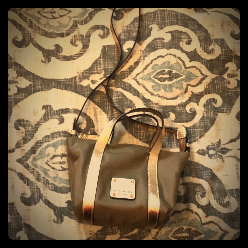 Henri Bendel purse
